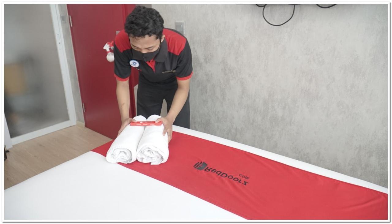 Reddoorz Plus @ Hotel Star 88 Tugu Dış mekan fotoğraf