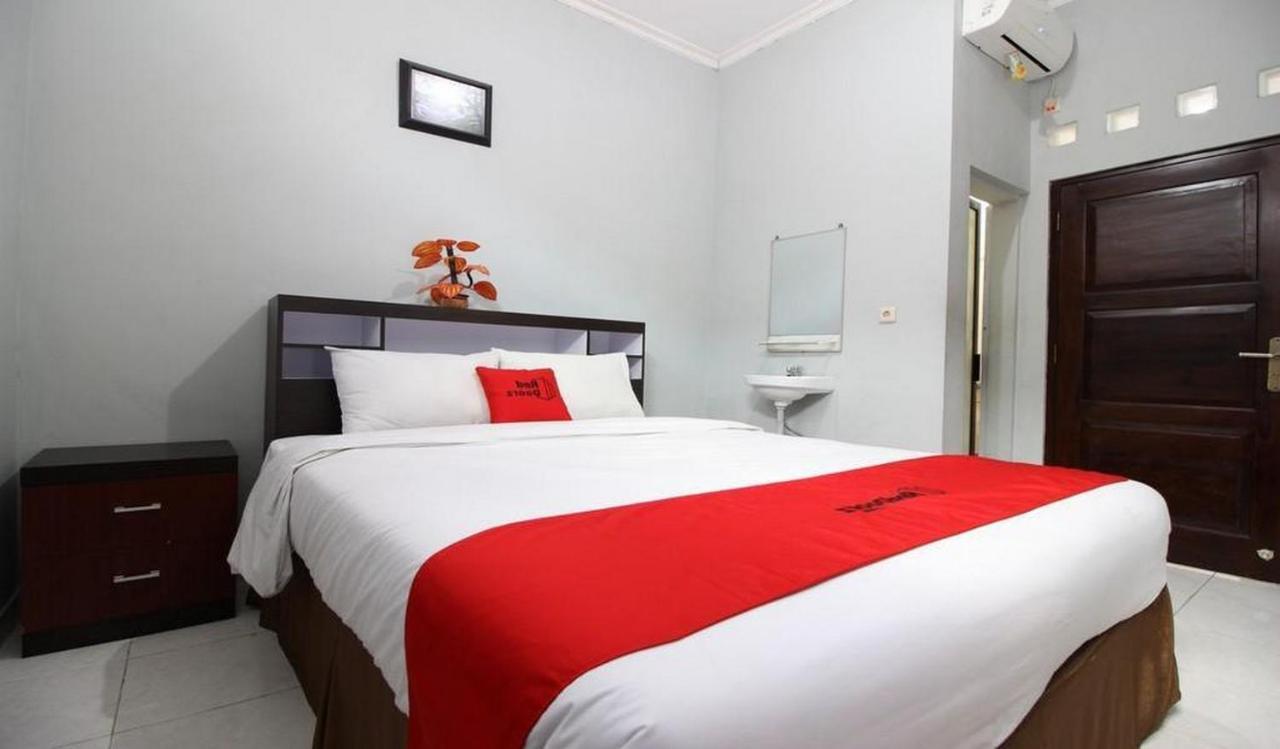 Reddoorz Plus @ Hotel Star 88 Tugu Dış mekan fotoğraf