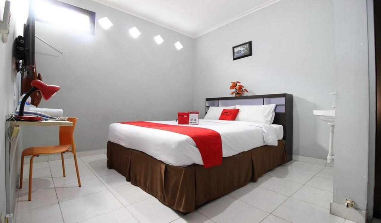 Reddoorz Plus @ Hotel Star 88 Tugu Dış mekan fotoğraf