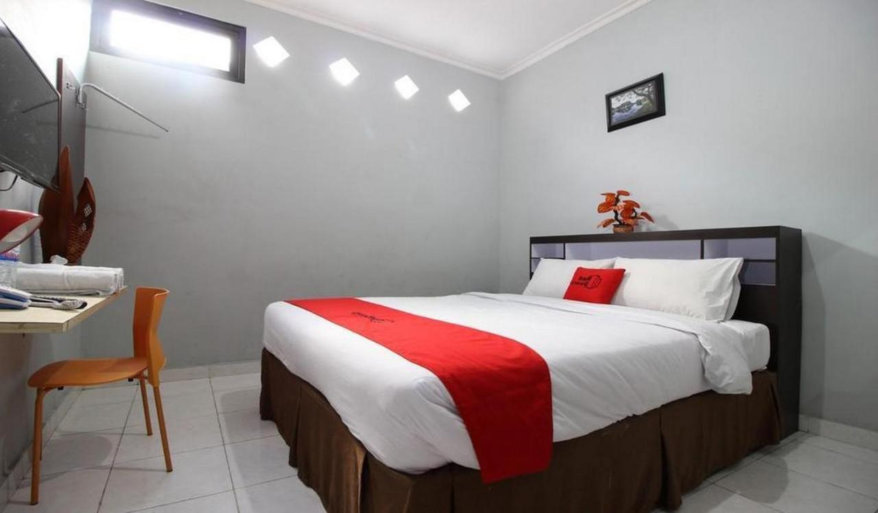 Reddoorz Plus @ Hotel Star 88 Tugu Dış mekan fotoğraf