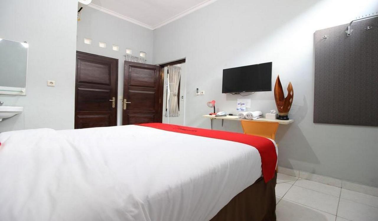 Reddoorz Plus @ Hotel Star 88 Tugu Dış mekan fotoğraf